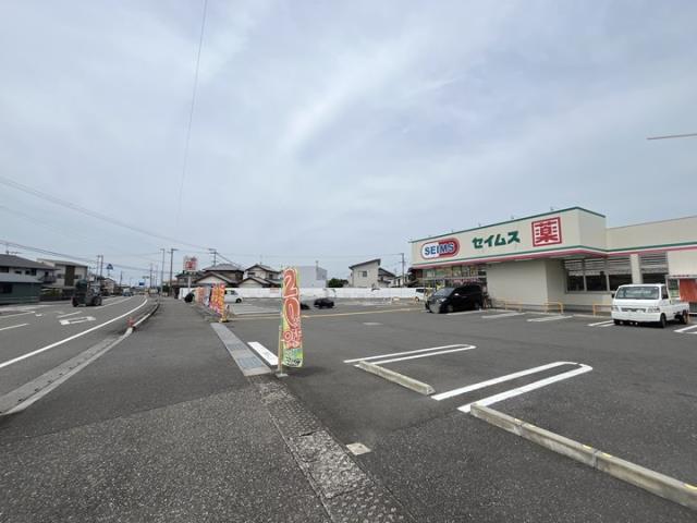 ドラックストア　セイムス土佐山田北本町店（ドラッグストア）まで938m