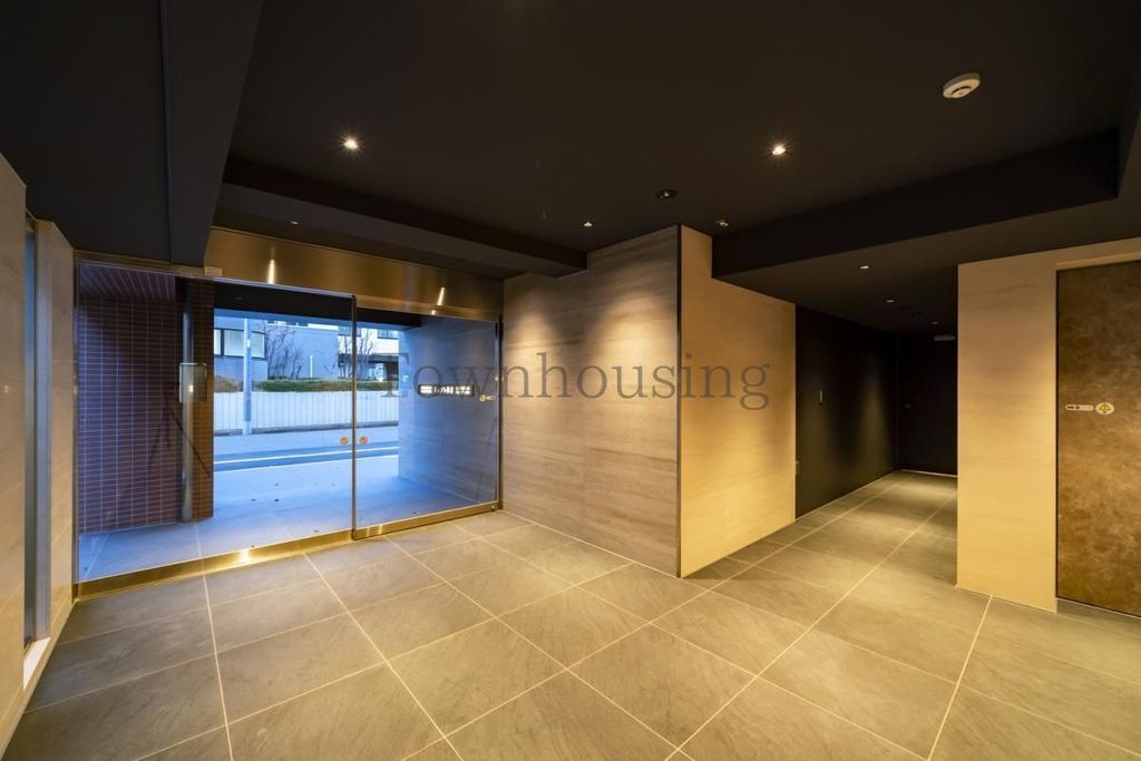 エントランス　エントランス