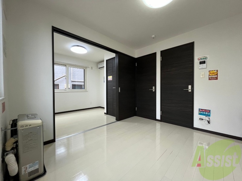 居室・リビング　広くてキレイなお部屋が広がっていて、充実した生活が送れそう。