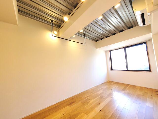 居室・リビング　※別部屋参考写真