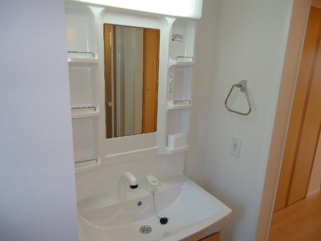 洗面設備　洗髪洗面化粧台