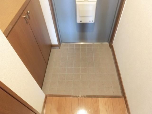 玄関　シューズボックス付
