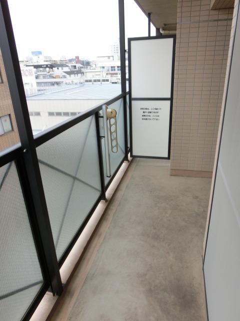 その他設備　広めのバルコニー