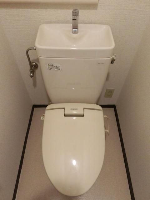 トイレ　バストイレ別々