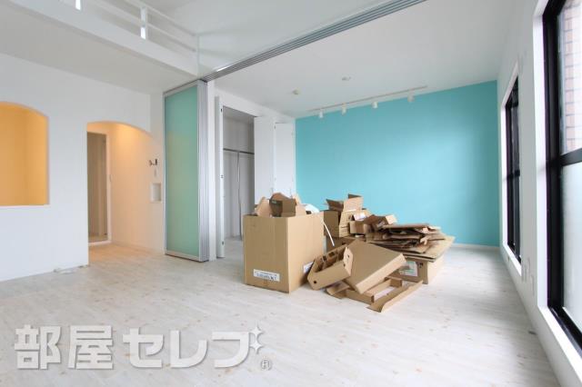 居室・リビング　開放的なリビングです。