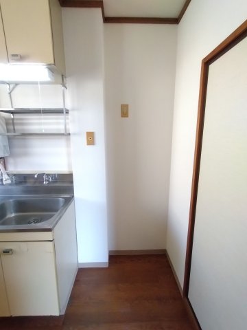 その他設備　冷蔵庫置場