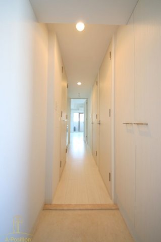 玄関　エスリード心斎橋LUXUE