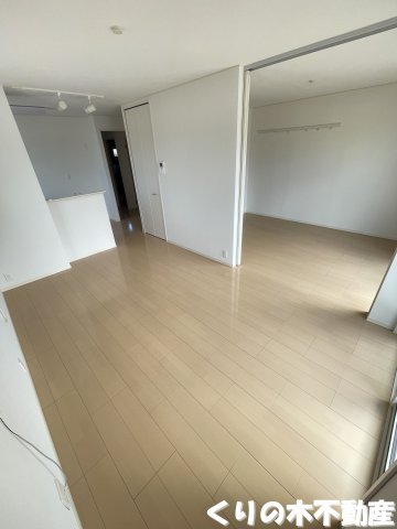 居室・リビング　反転タイプのお部屋です（現況を優先します）