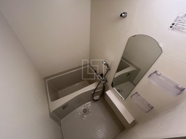 バス・シャワールーム　ララプレイス難波シエール　浴室