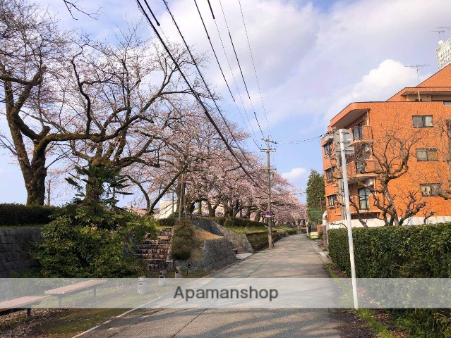 その他　前面道路（その他）まで1m