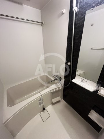 バス・シャワールーム　コンフォリア・リヴ淡路町一丁目　浴室