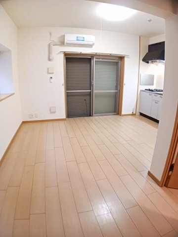 居室・リビング　ゆったり過ごせる居間です