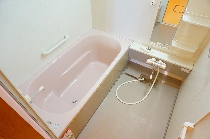 バス・シャワールーム　浴室