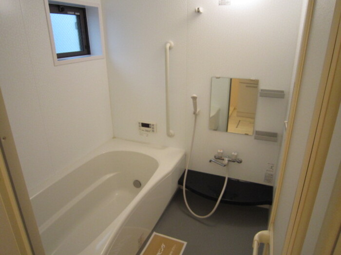 バス・シャワールーム　日々の疲れを癒すお風呂付です