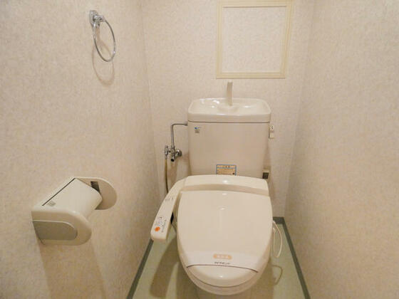 トイレ　温水洗浄暖房便座