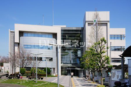 役所　横浜市泉区役所（役所）まで842m