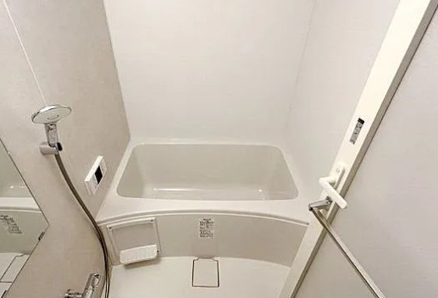 バス・シャワールーム　※別部屋の参考写真です。