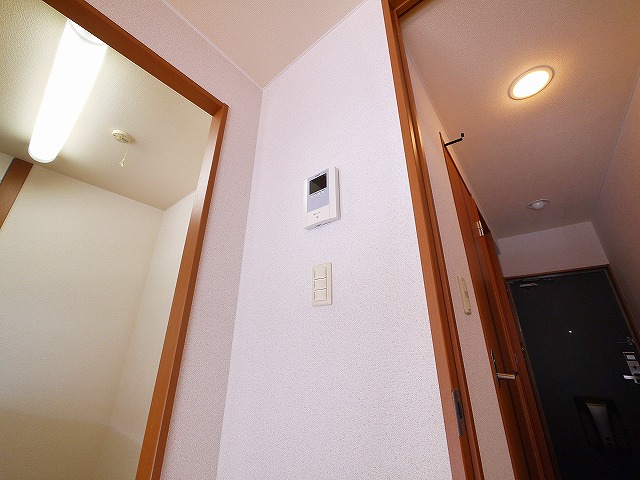 セキュリティ　モニター付きインターホンです