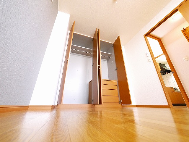 収納　あらかじめ引き出しがついていて便利です