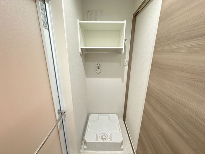 玄関　洗濯機置き場