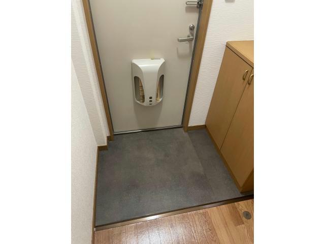 玄関　反転タイプ（同型タイプ）