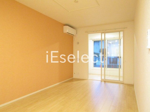 居室・リビング　明るくキレイなリビングルーム♪