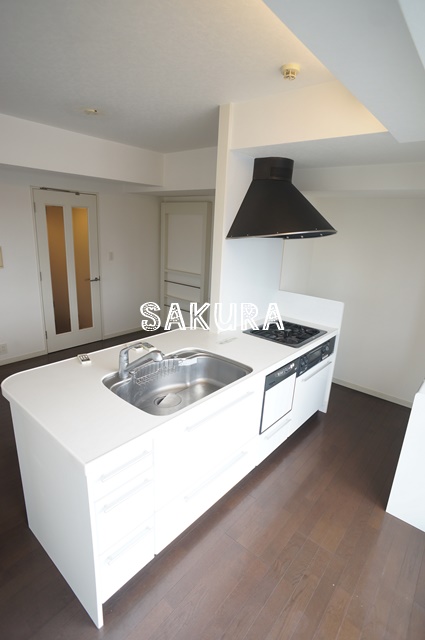 キッチン　広々使える快適な調理スペースです♪