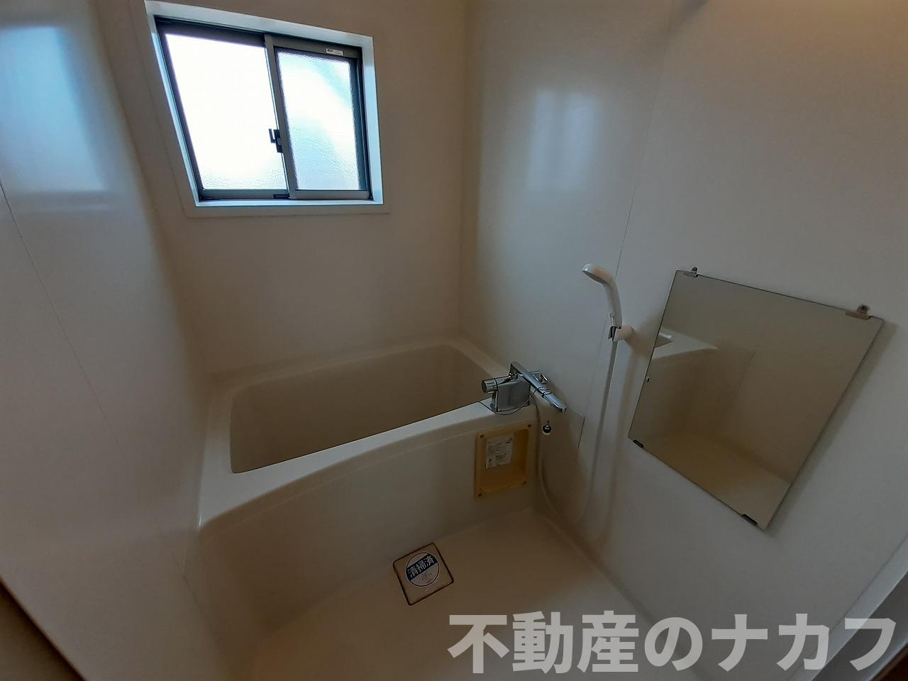 バス・シャワールーム　※同タイプの部屋写真です