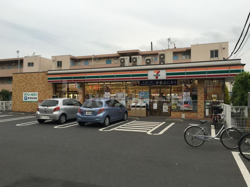 コンビニ　セブンイレブン草加旭町4丁目店（コンビニ）まで330m