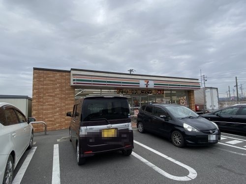 コンビニ　セブンイレブン豊田市荒井町店（コンビニ）まで524m