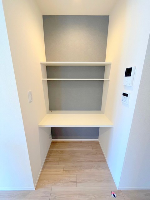 その他　作業デスクとしても使い勝手が良好です
