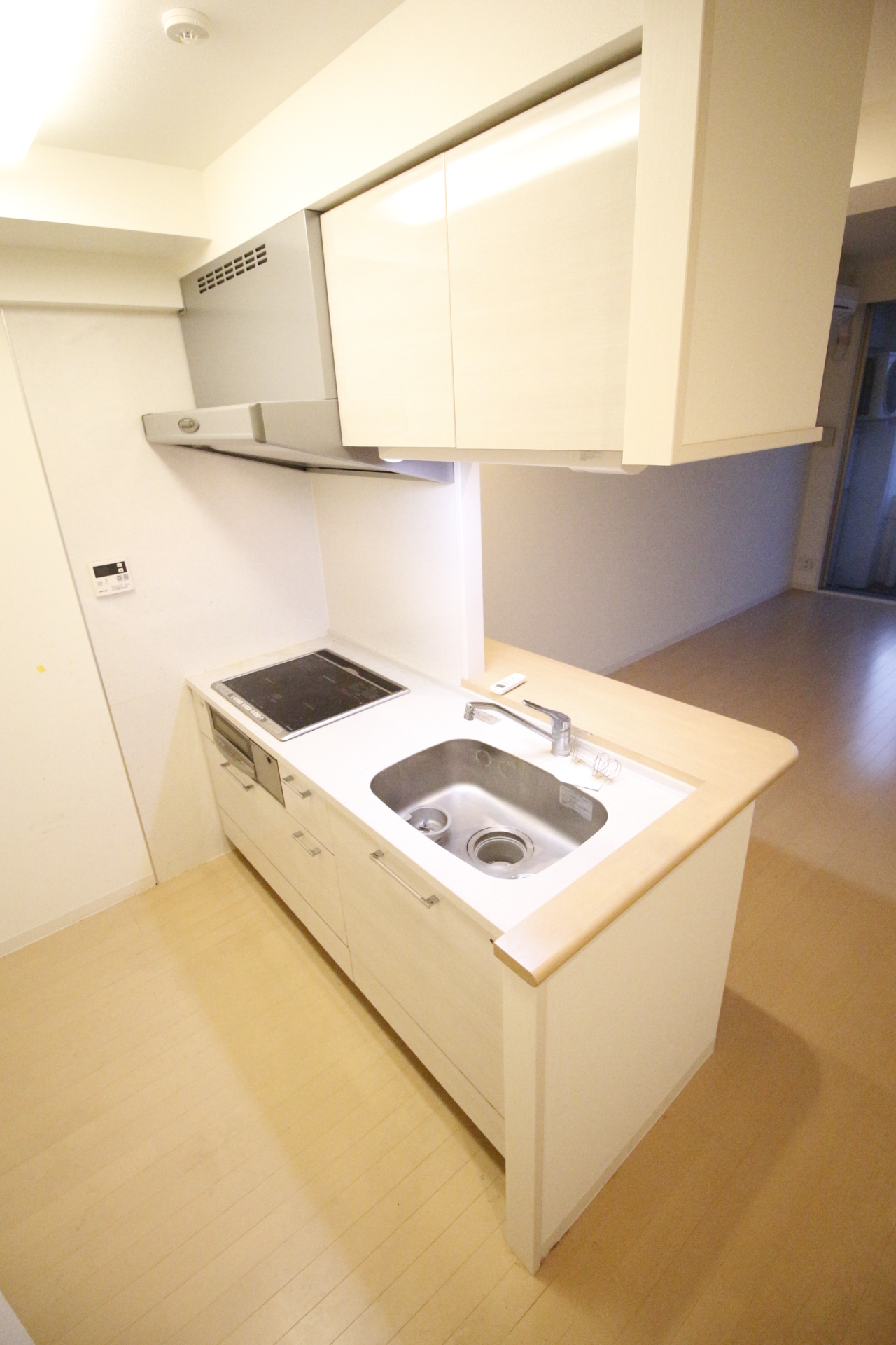 キッチン　別の部屋の写真です