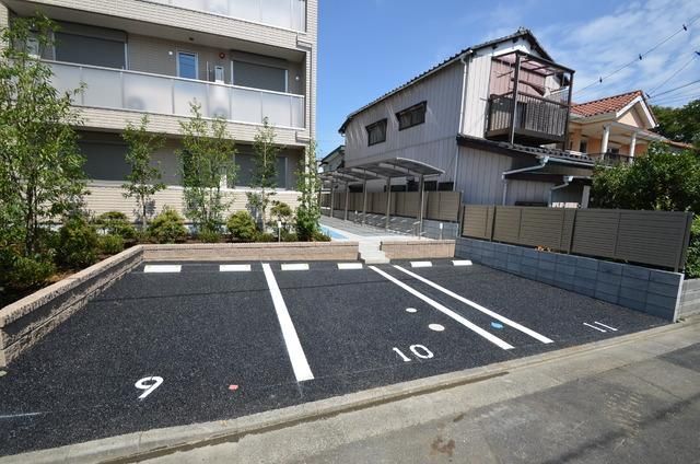 その他　月極駐車場（その他）まで20m