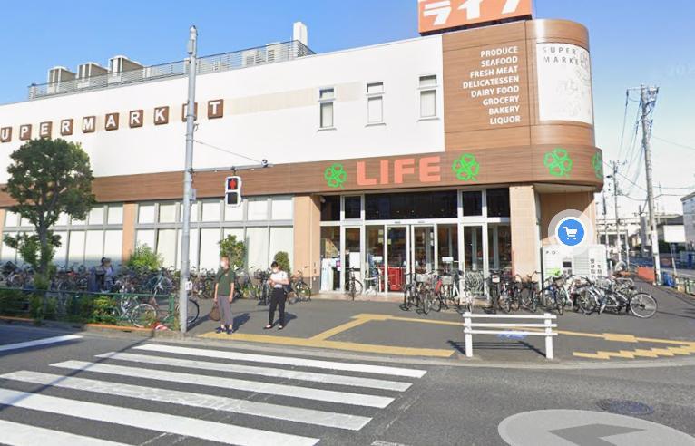 スーパー　ライフ六町駅前店（スーパー）まで750m