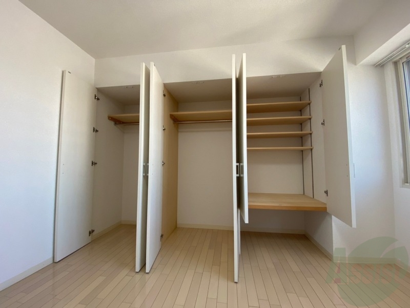 収納　収納もバッチリあるのでお部屋が片付きますよ！