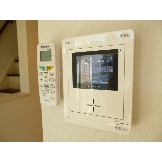 セキュリティ　安心のモニターつきインターホンです
