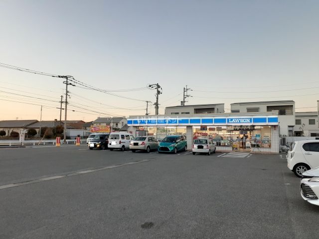 コンビニ　ローソン田村二丁目店（コンビニ）まで135m