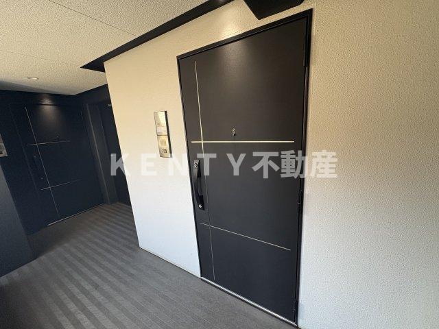 玄関　収納もある玄関です