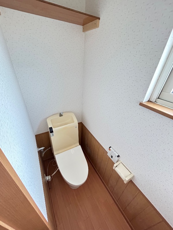 トイレ　トイレ