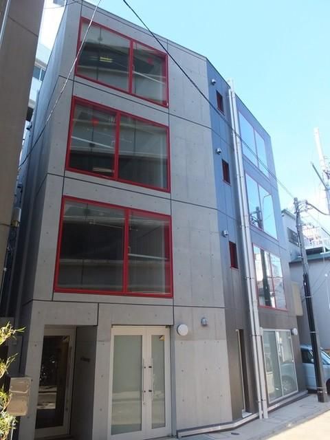 建物外観　外観コンクリート打ちっぱなし
