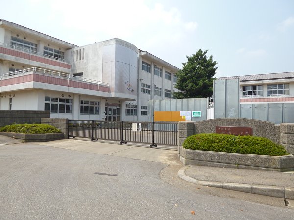 小学校　本城小学校（小学校）まで950m