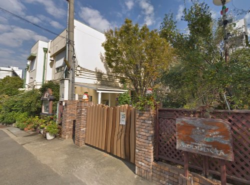 幼稚園・保育園　幼保連携型認定こども園深井こども園（幼稚園・保育園）まで431m