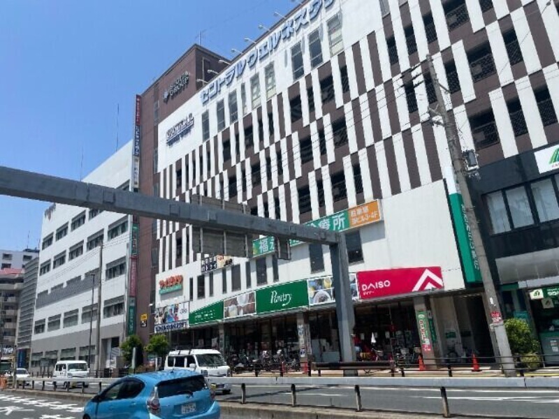 スーパー　パントリー蒲生店（スーパー）まで812m