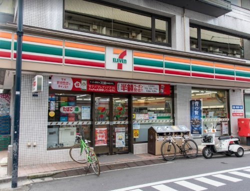 コンビニ　セブンイレブン代々木公園店（コンビニ）まで411m