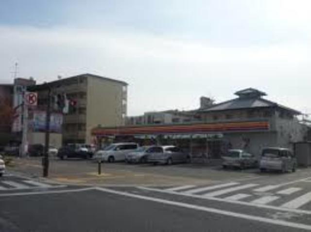 コンビニ　サークルK八尾春日町店（コンビニ）まで225m