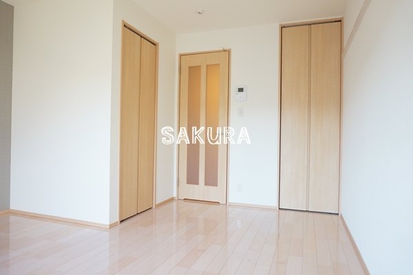 居室・リビング　開放感のあるゆったりとしたお部屋です♪
