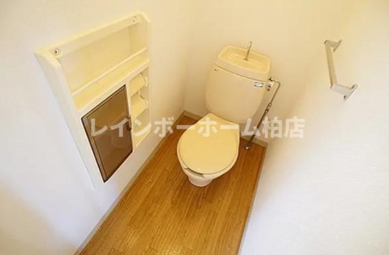 トイレ　コンパクトで使いやすいトイレです