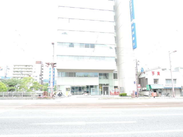 銀行　四国銀行木屋橋支店（銀行）まで649m
