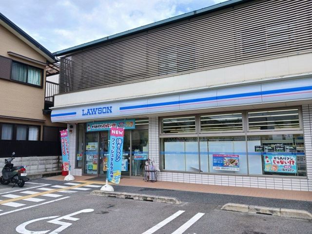 コンビニ　ローソン 深草藤森店（コンビニ）まで350m