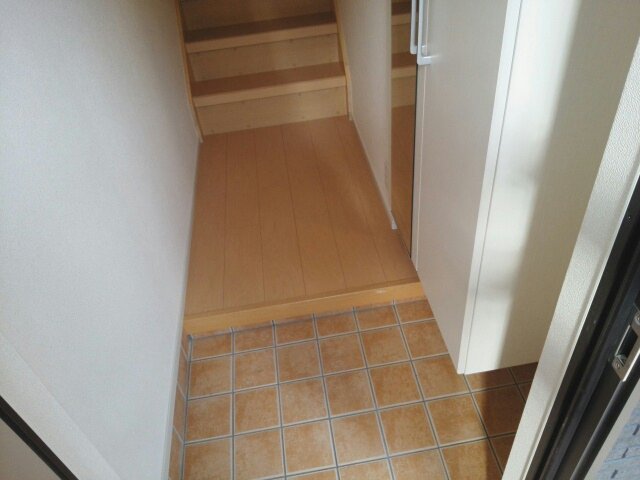 玄関　シンプルで使いやすい玄関です